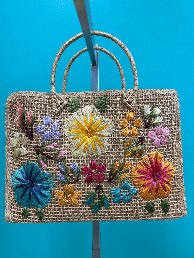 Vintage Embroidered Floral Straw Handbag