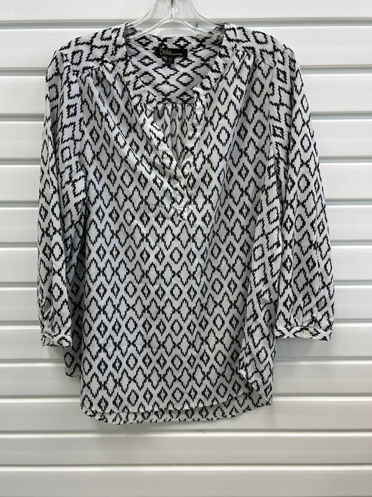 Dalia Women's Black and White Geometric Print Top