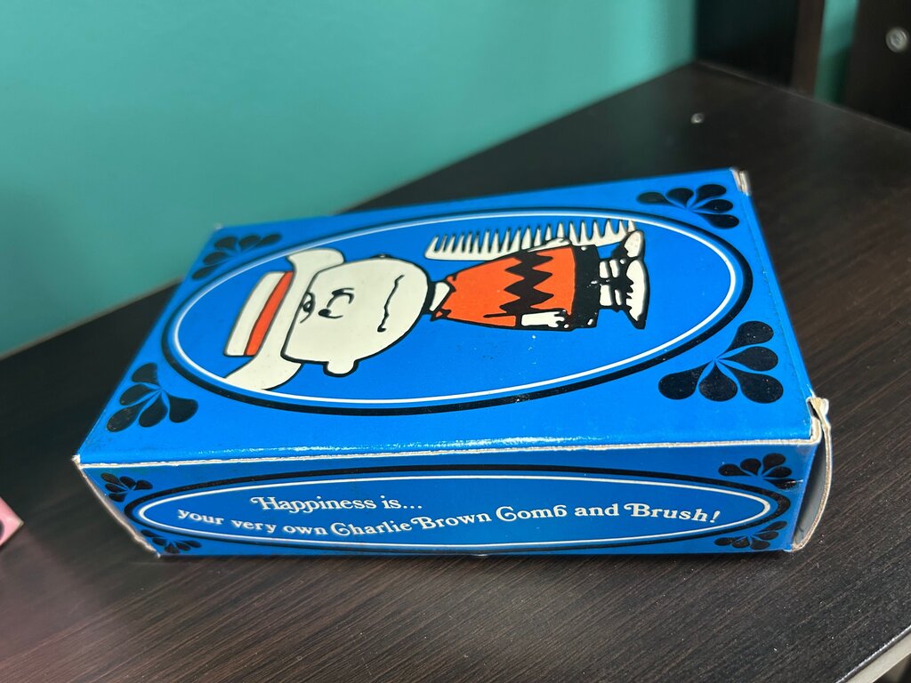 Charlie Brown Comb and Brush Set