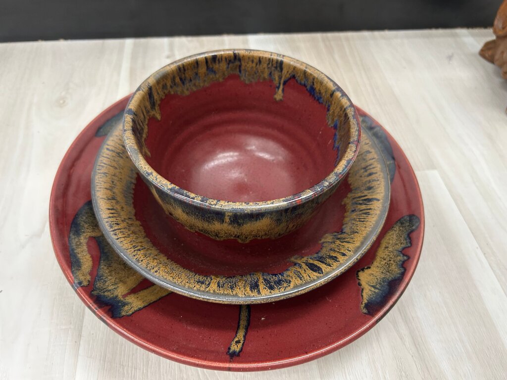 3 pc Burgundy Stoneware Drip Glaze Serveware Set