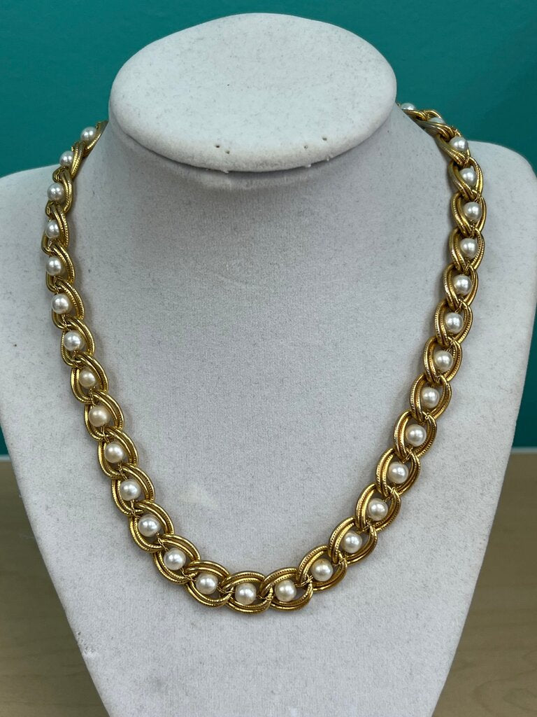 Vintage Gold Chain Necklace with Pearls