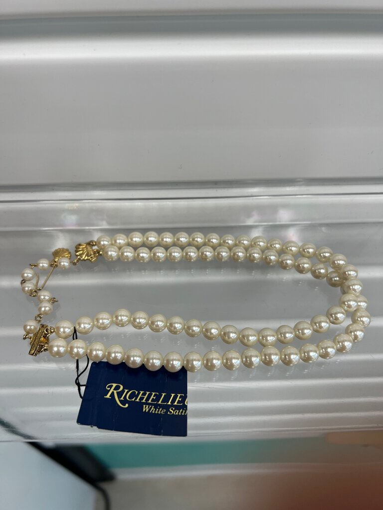 Richelieu White Satin Double Strand Faux Pearl Necklace NWT