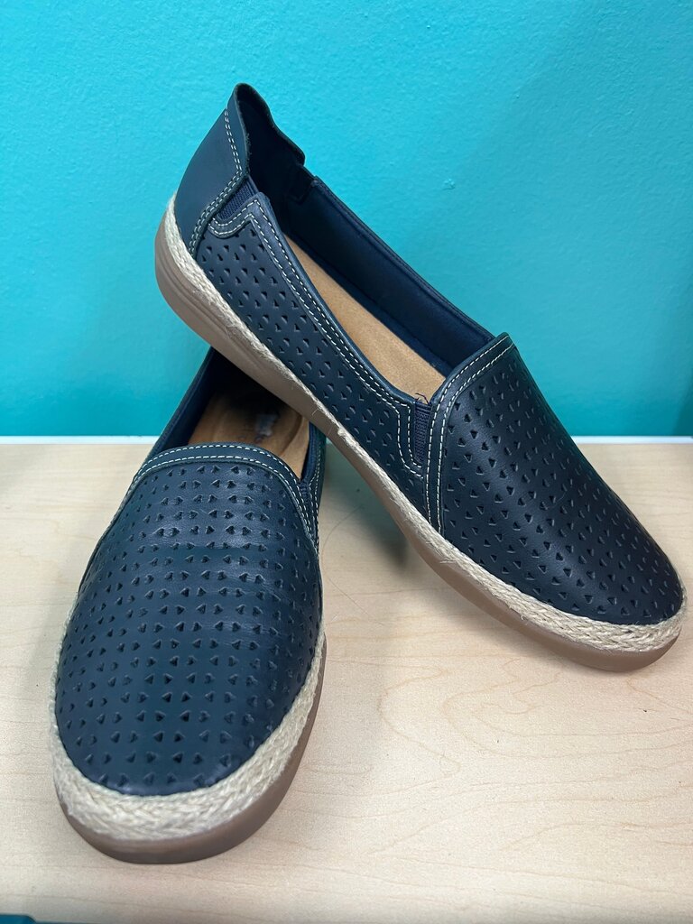 Clarks Navy Perforated Leather Slip On Sneakers Jute Trim Size 9 NEW