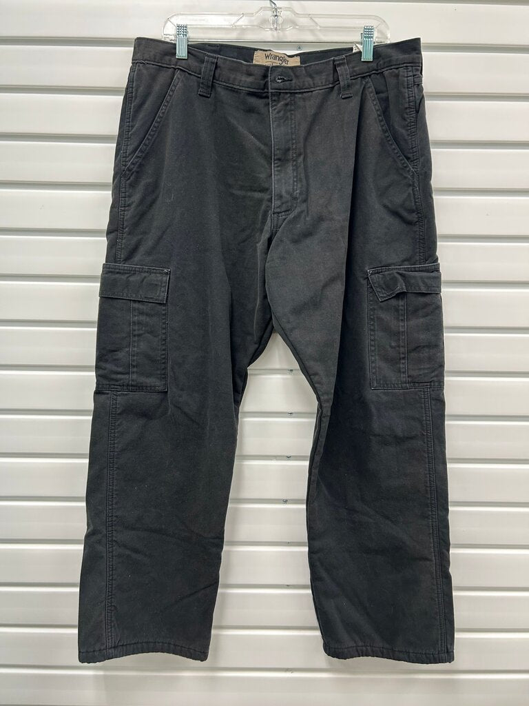 Wrangler Authentics Men's Black Relaxed Fit Cargo Pants – Size 36x30