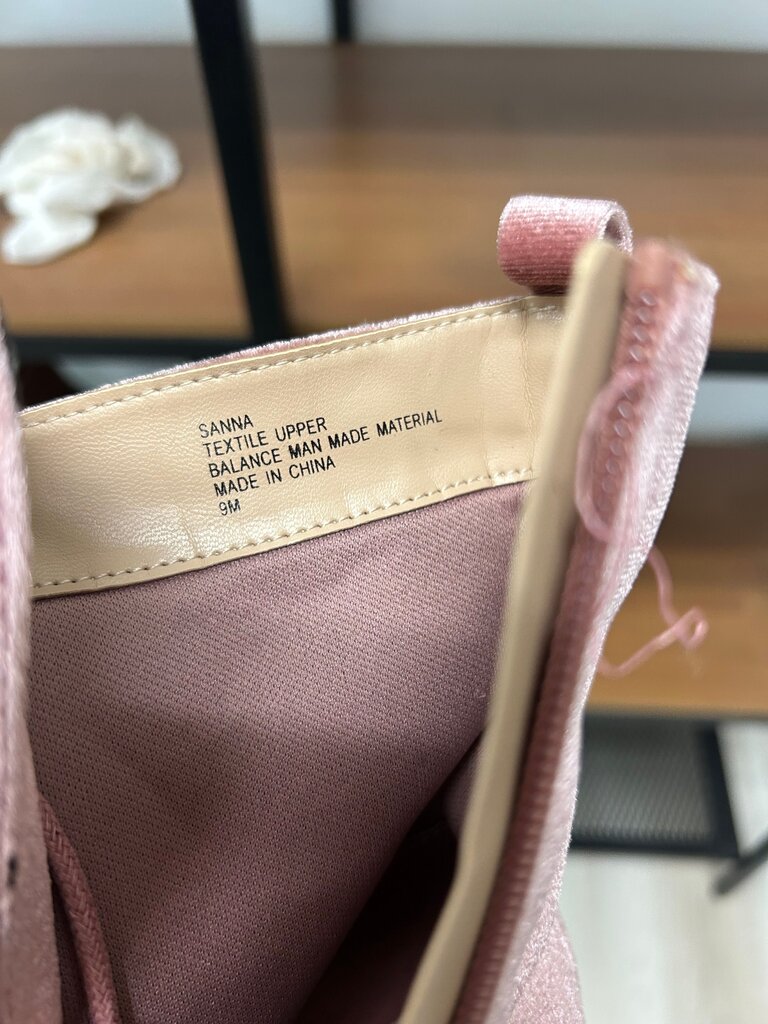 Dusty Pink Velvet Lace-Up Ankle Boots with Block Heel — Size 9