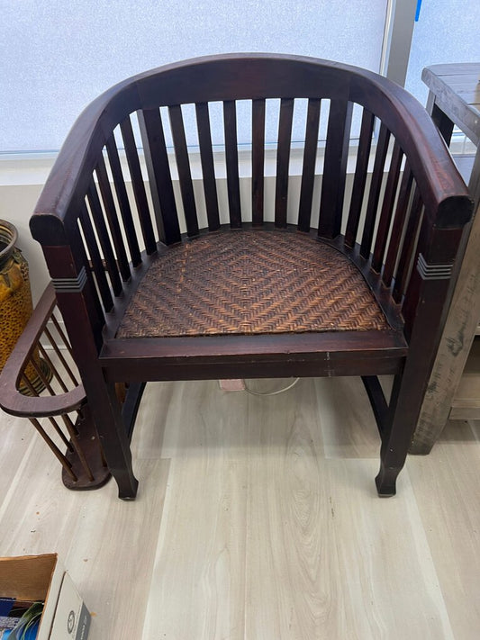 Vintage barrel-back accent chair