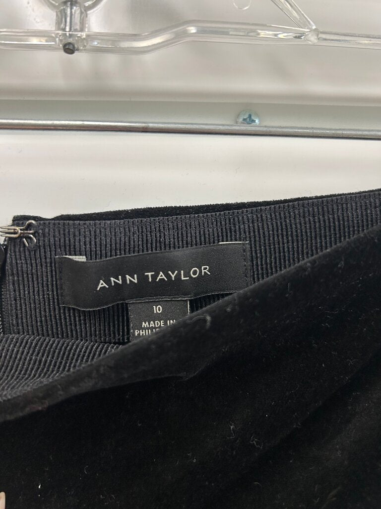 Ann Taylor Women's Black Velvet Skirt 10