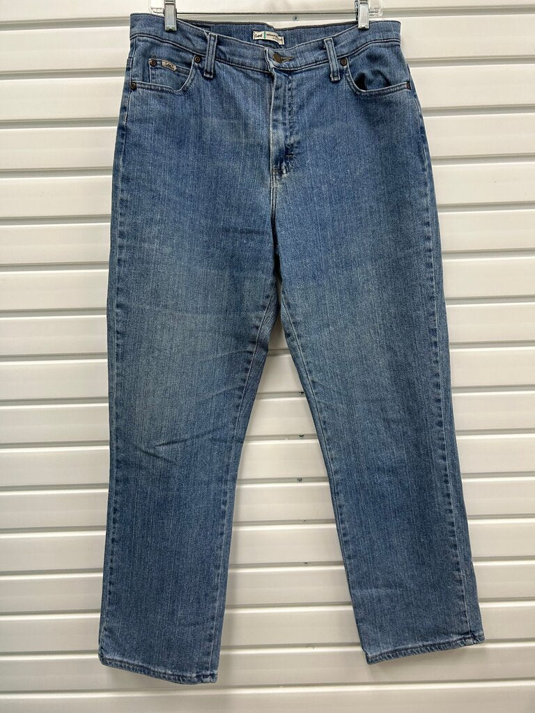Levi's Medium Wash Denim Jeans