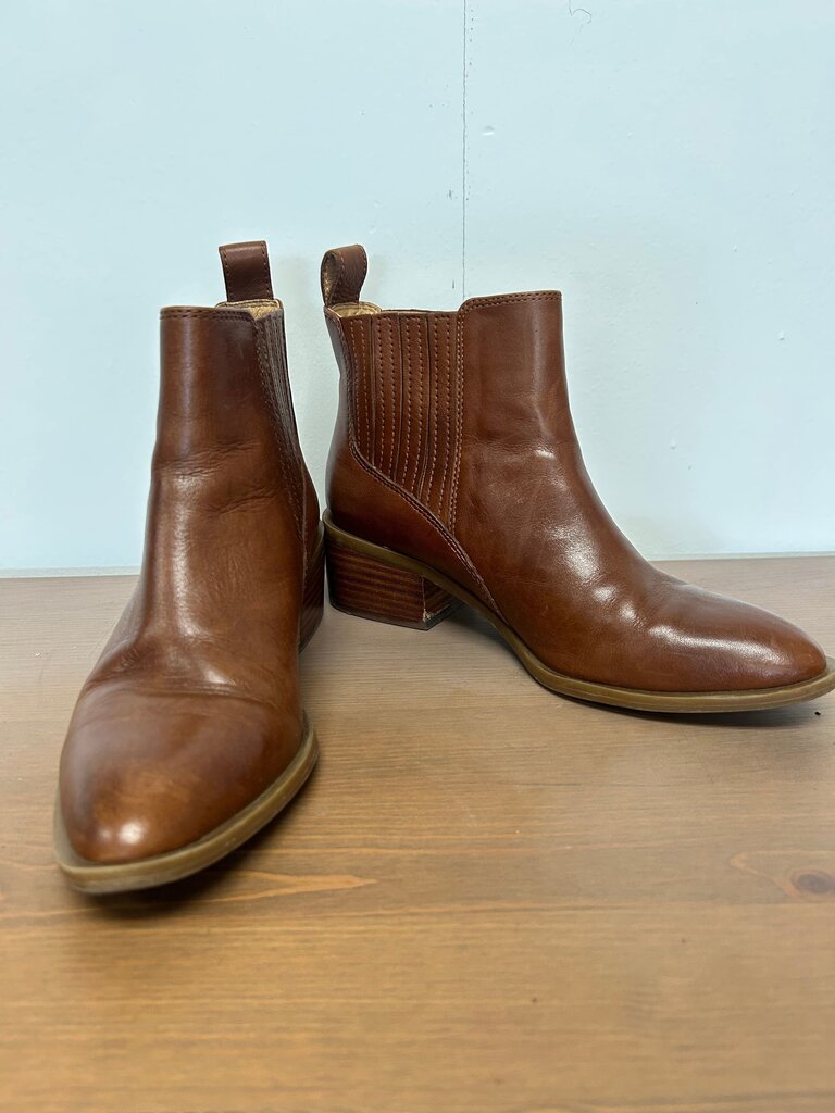 Crown Vintage Brown Ankle Boots