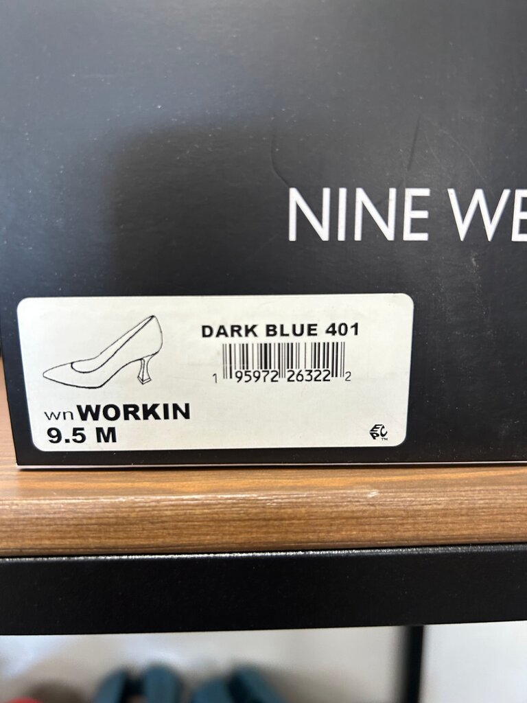 Nine West Dark Blue Heels Size 9.5