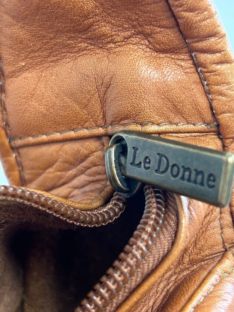 Le Donne Leather Messenger Bag