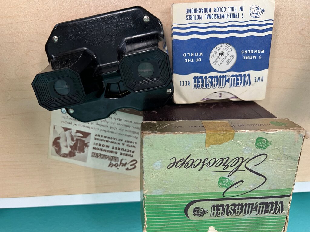 Vintage 1940's Sawyer's Portland Oregon View-Master Stereoscope With Box