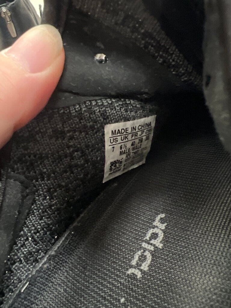 Adidas Yeezy Boost 350 V2 Black Sneakers