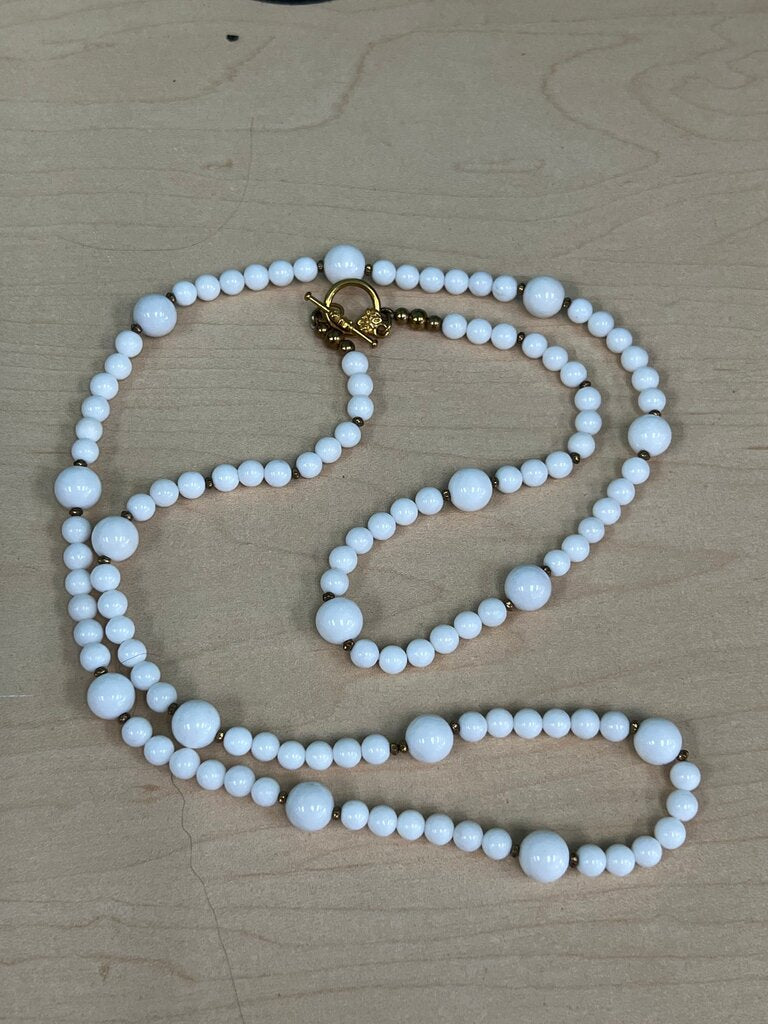 Vintage White Beaded Necklace and matching earring set