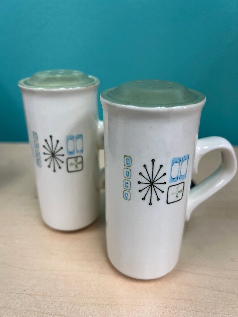 Vintage Taylor Smith & Taylor Cathay Retro Starburst Salt & Pepper Shakers