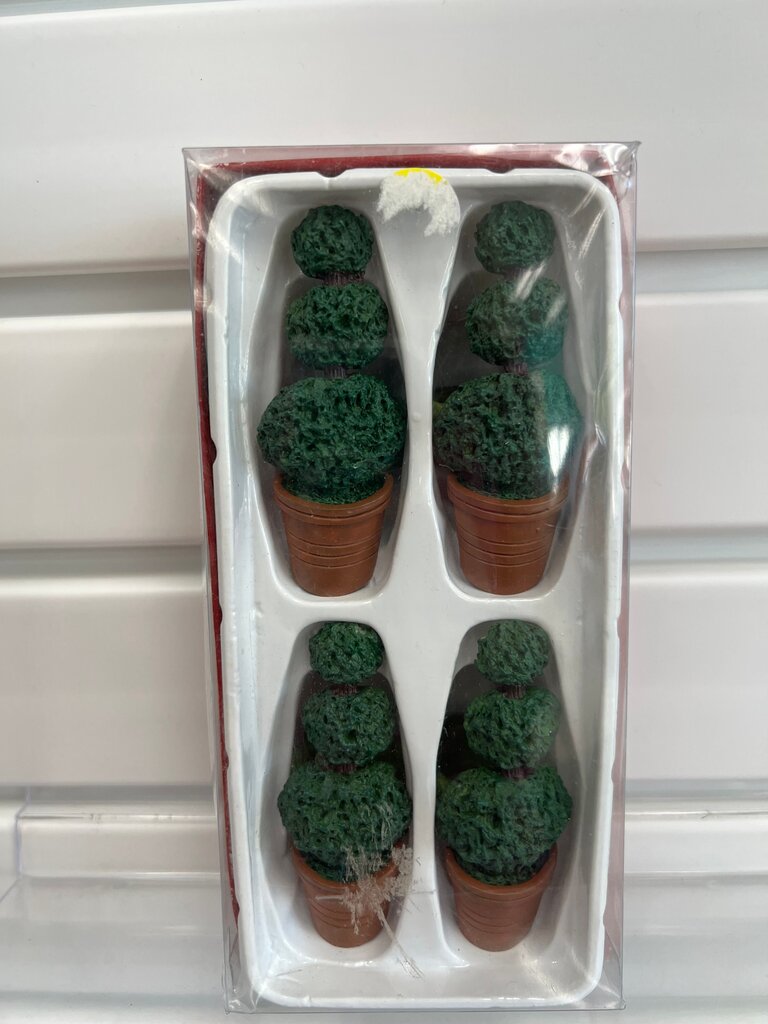 Topiary Tree Napkin Rings Set of 4