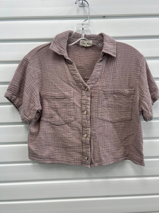 Love Notes Women's Short Sleeve Button-Up Crop Shirt