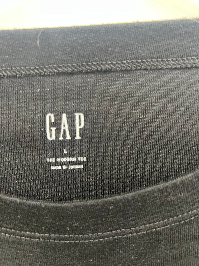 Gap The Modern Tee Long Sleeve Shirt
