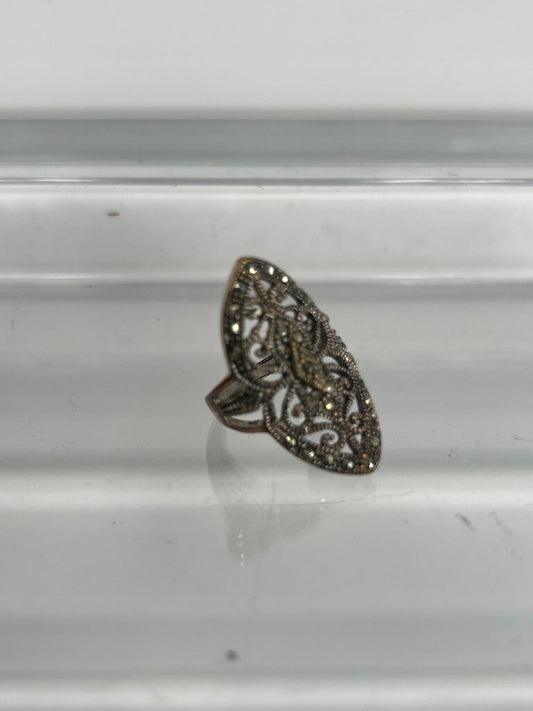 Vintage Decorative Filigree Ring