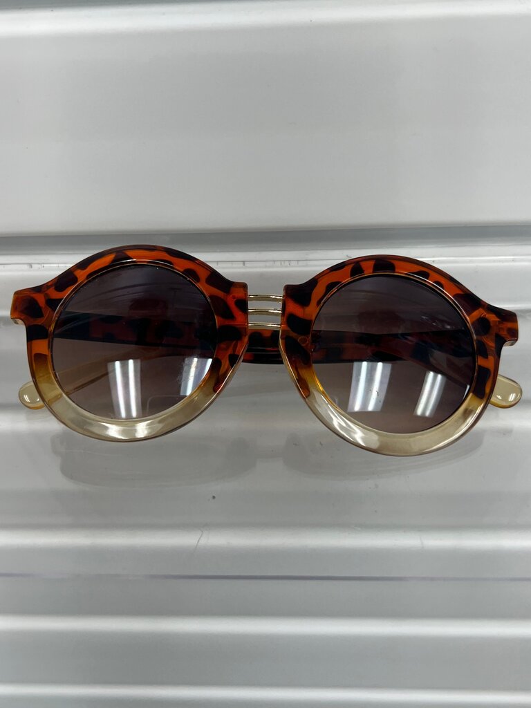 Round Ombré Tortoise Sunglasses w/ Gold Bridge Detail
