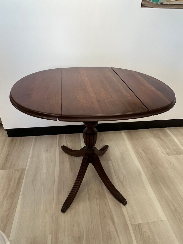 Antique Duncan Phyfe Style Drop-Leaf Pedestal Table
