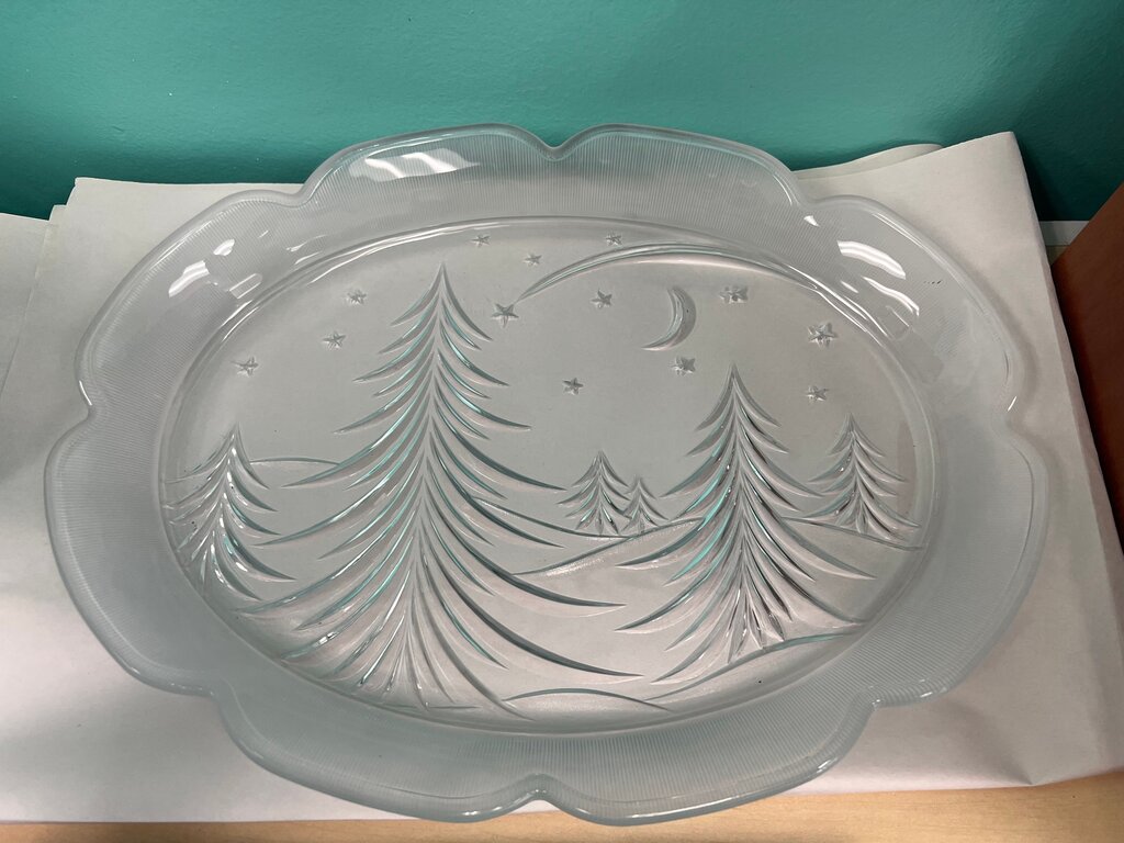 Vintage Glass Plate with Christmas Tree Design