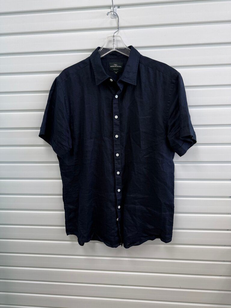 Men's Short Sleeve Navy Button-Up Shirt