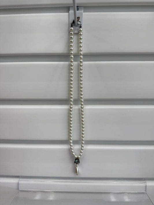 Elegant faux pearl Necklace with Pendant