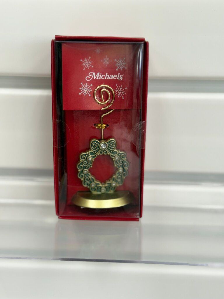 Michael's Christmas Wreath Ornament Holder