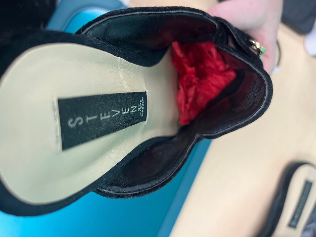 Steve Madden Black Velvet Mules 9.5