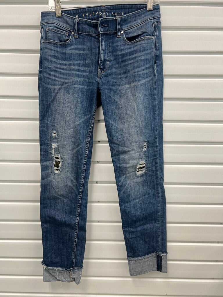 White House Black Market Everyday Soft Slim Jeans Distressed Size 6