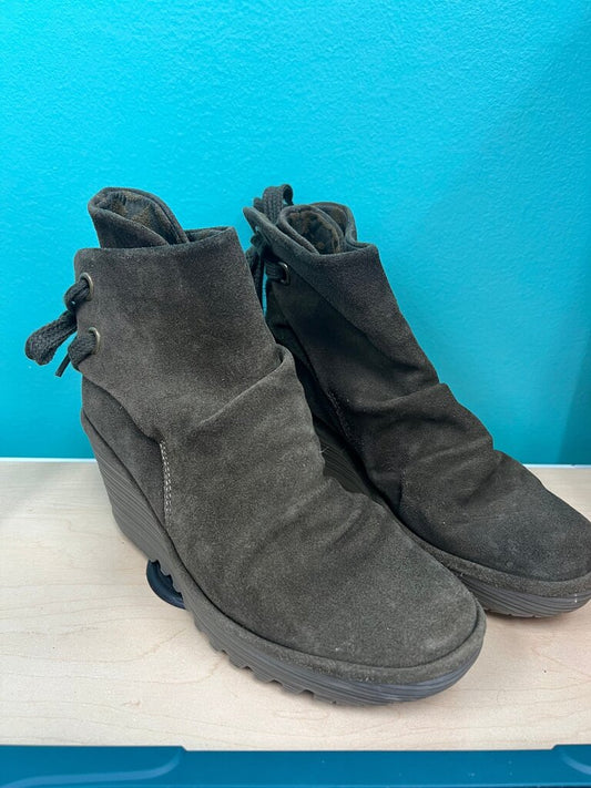 FLY London Yama Olive Suede Slouch Wedge Ankle Boots Back Lace 7